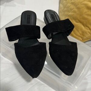 Forever 21 Black Suede Flats